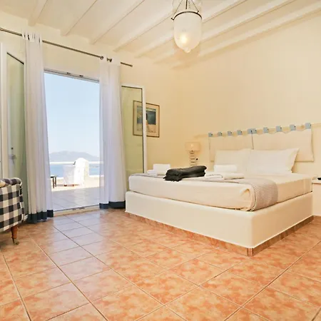Villa On The Rocks At Cavo Delos *