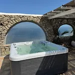 On The Rocks W Hot Tub At Cavo Delos Вилла