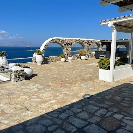 On The Rocks W Hot Tub At Cavo Delos فيلة