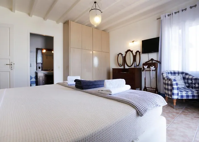 فيلة On The Rocks W Hot Tub At Cavo Delos *