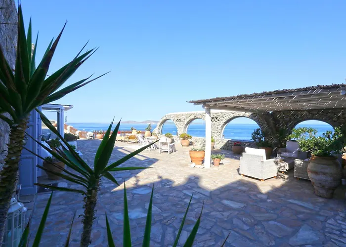 On The Rocks W Hot Tub At Cavo Delos فيلة