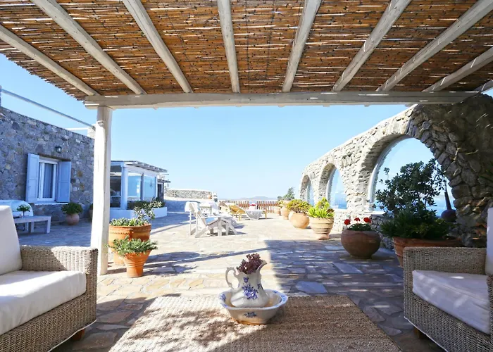 فيلة On The Rocks W Hot Tub At Cavo Delos