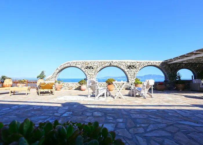 On The Rocks W Hot Tub At Cavo Delos فيلة *